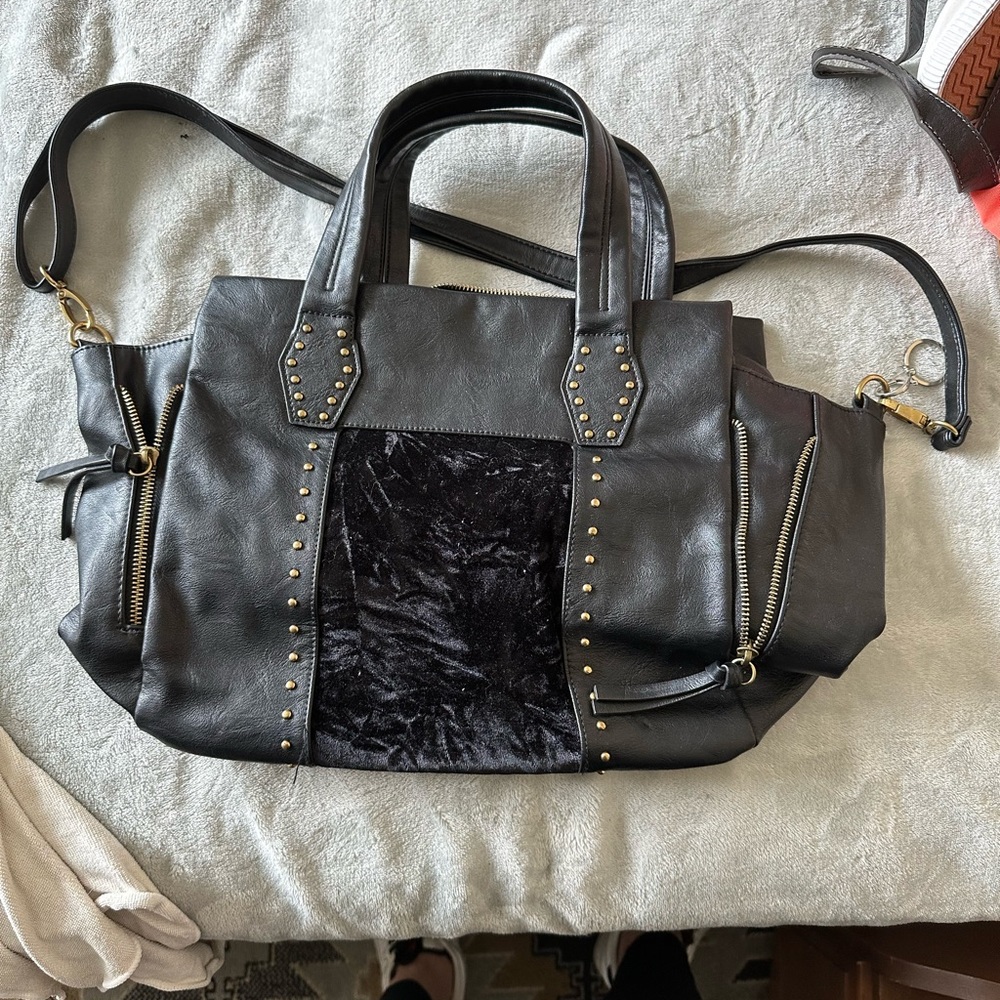 Messenger Bag, used a couple times, great condition